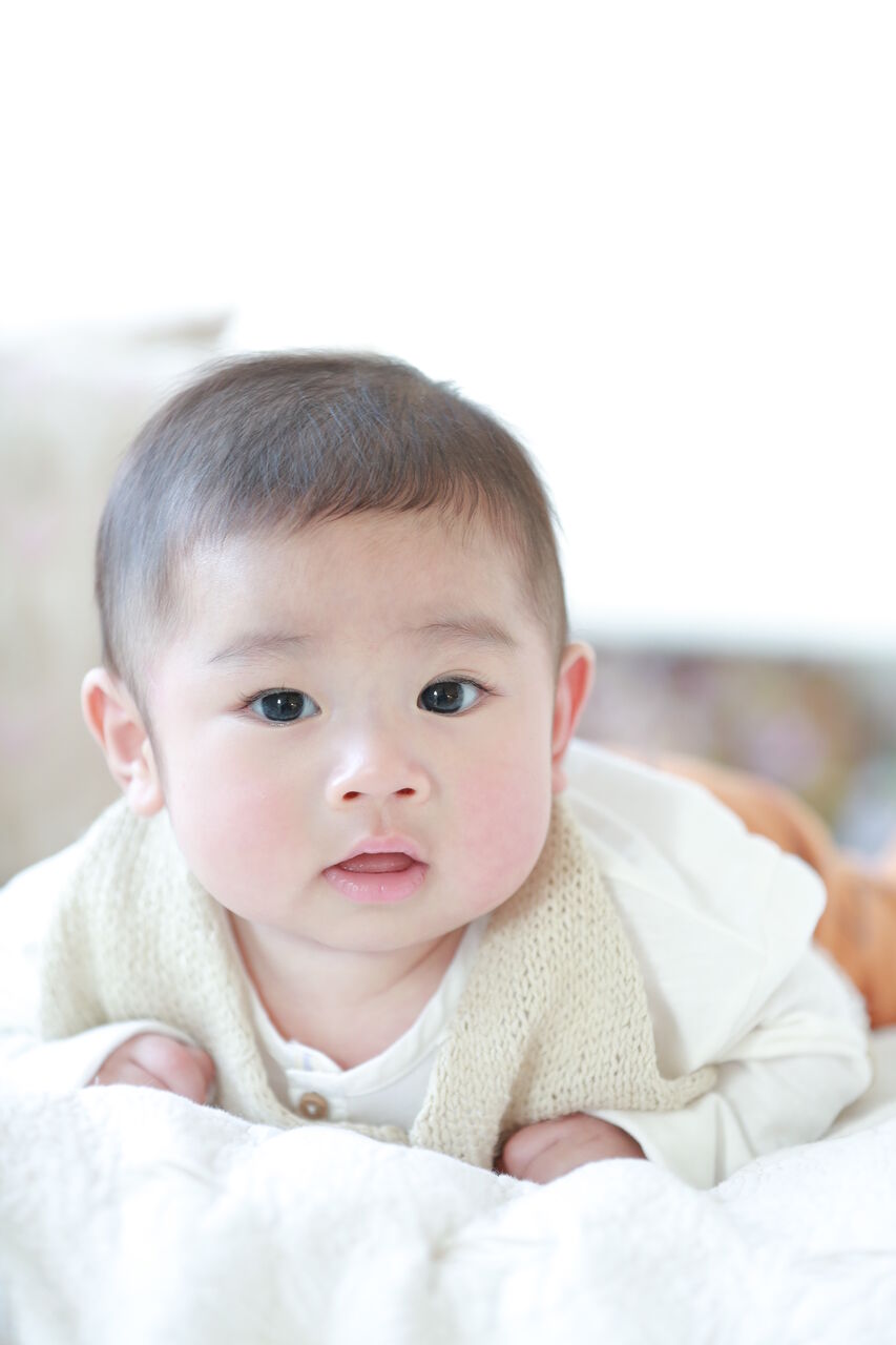 Babyの成長はあっという間 1歳までの変化は写真に残そう 黒木玲理 子供から家族まで自然でおしゃれに残す人生の写真館 ライフスタジオ