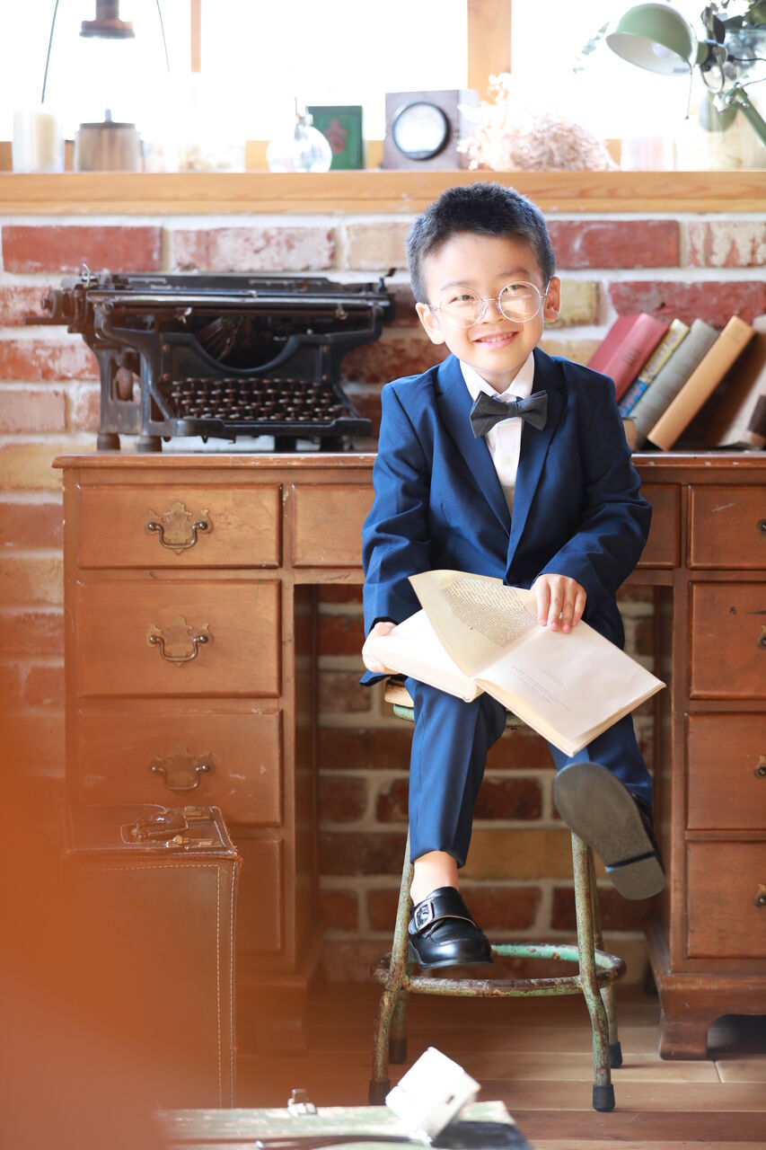 ロンドンボーイ 堀内 麻未 子供から家族まで自然でおしゃれに残す人生の写真館 ライフスタジオ