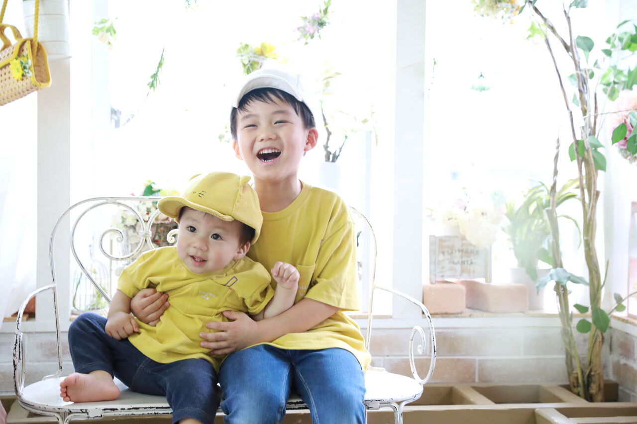 Aoyamanootomodachi みきちゃんともっくん 金清爛 子供から家族まで自然でおしゃれに残す人生の写真館 ライフスタジオ Aoyamanootomodachi みきちゃんともっくん 金清爛 子供から家族まで自然でおしゃれに残す人生の写真館 ライフスタジオ