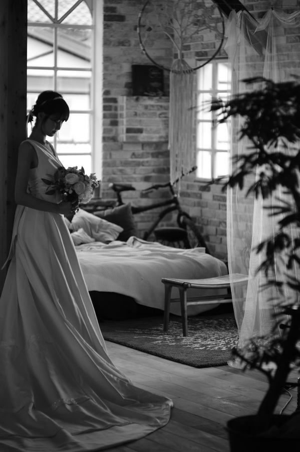 雨上がりと花嫁 諸星飛翔 子供から家族まで自然でおしゃれに残す人生の写真館 ライフスタジオ